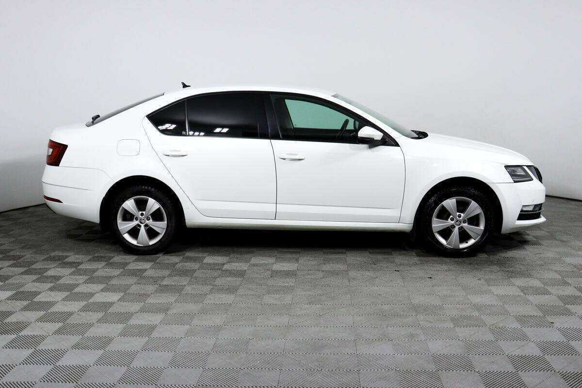 Skoda Octavia 2018 года с пробегом. Фото: #3