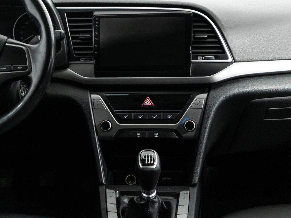 Hyundai Elantra 2017 года с пробегом. Фото: #13