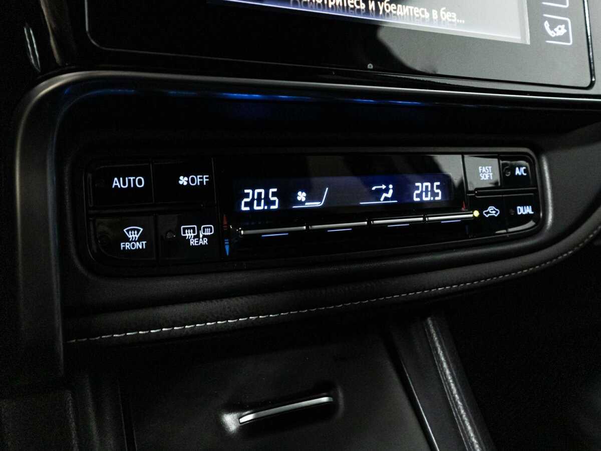 Toyota Corolla 2018 года с пробегом. Фото: #14