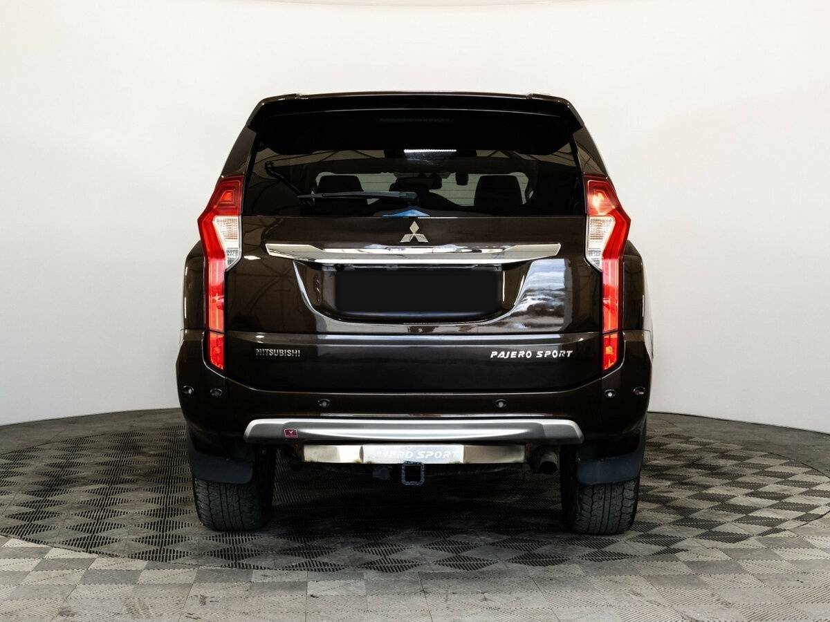 Mitsubishi Pajero Sport 2019 года с пробегом. Фото: #6