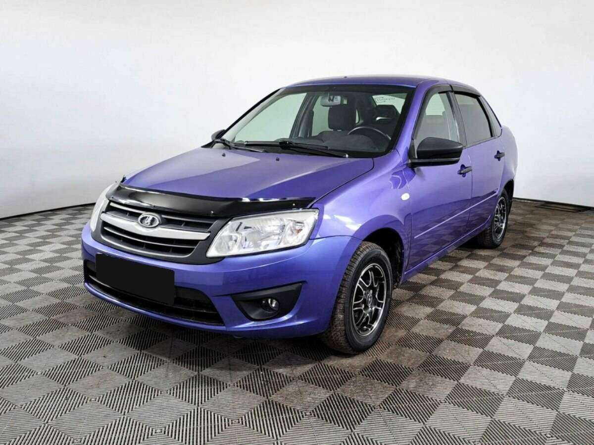 Lada (ВАЗ) Granta 2017 года с пробегом. Посмотреть фото