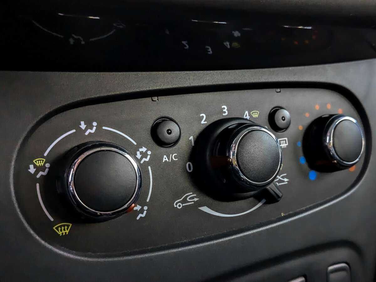 Renault Logan 2017 года с пробегом. Фото: #20