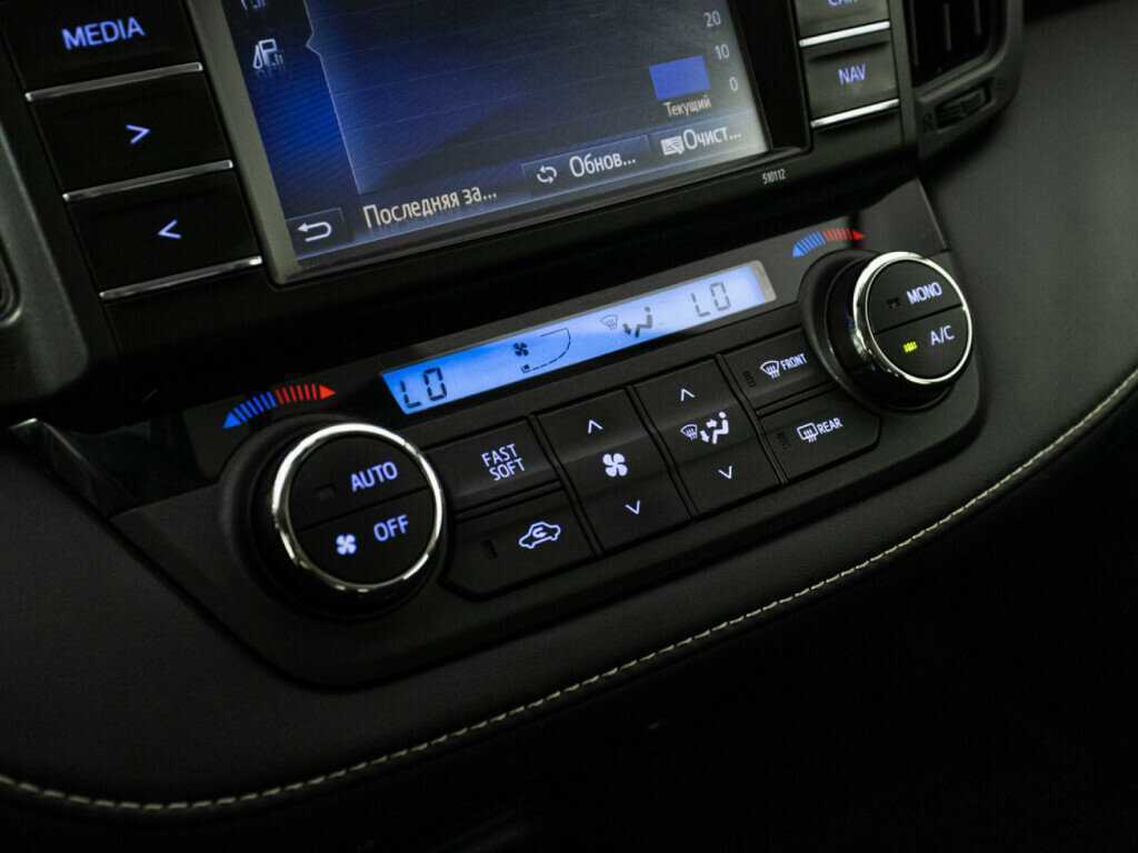 Toyota RAV4 2016 года с пробегом. Фото: #16