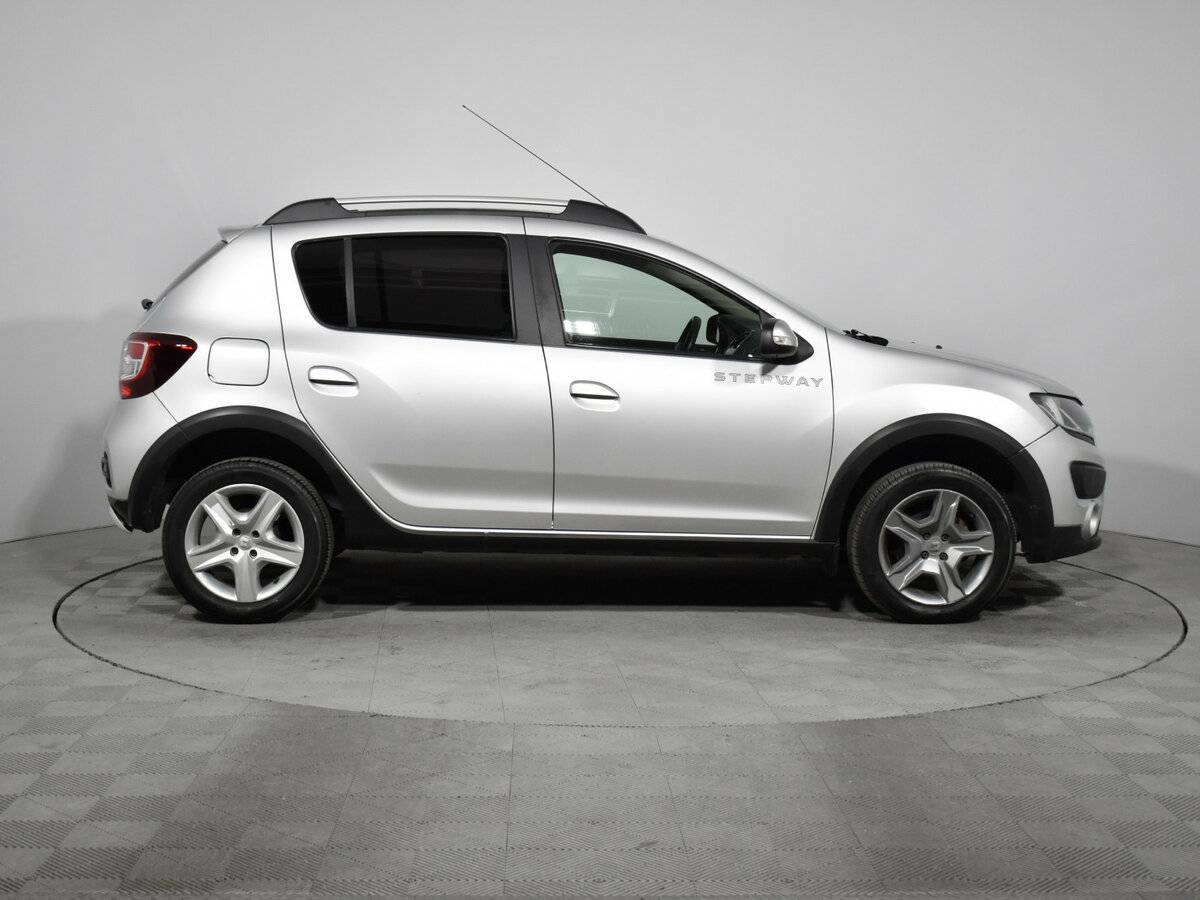 Renault Sandero 2017 года с пробегом. Фото: #1