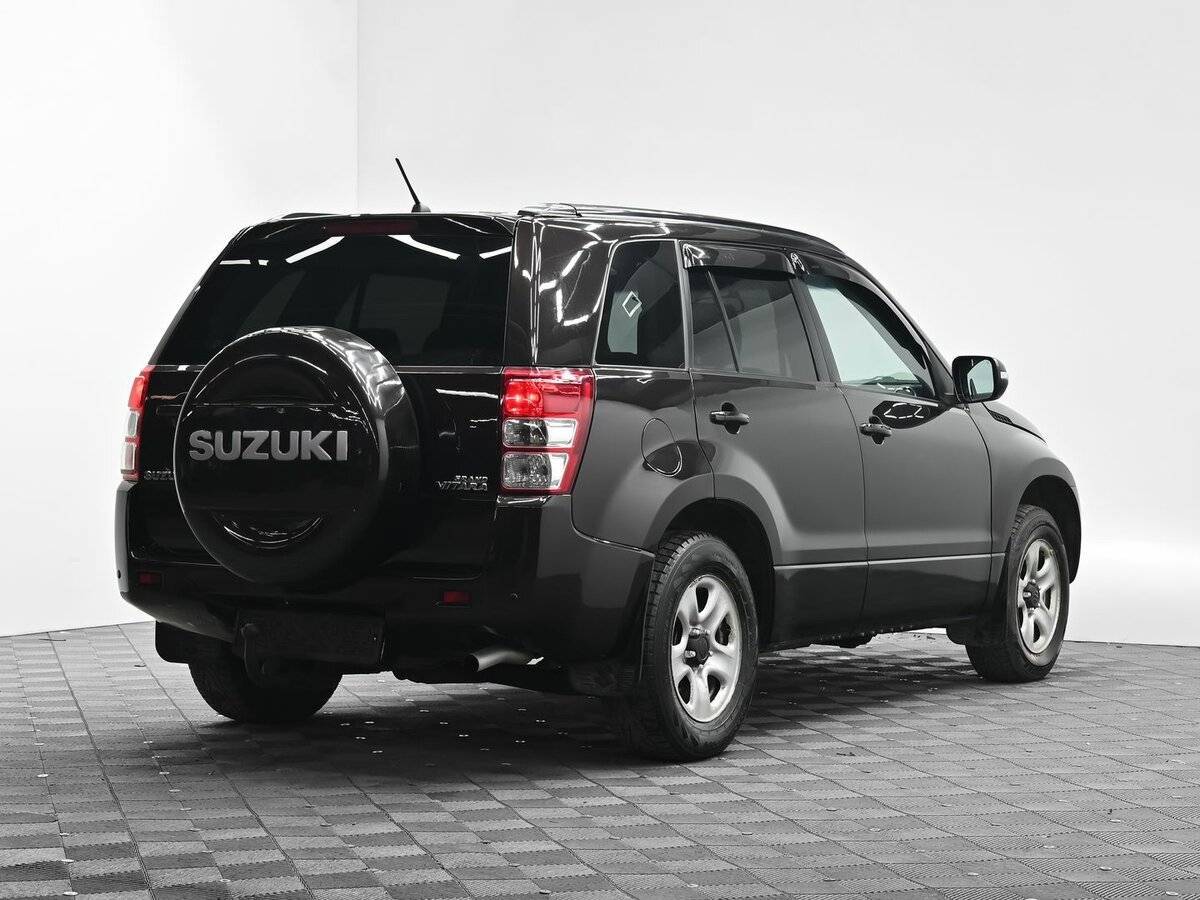Suzuki Grand Vitara 2013 года с пробегом. Фото: #3