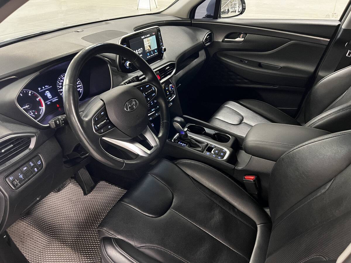 Hyundai Santa Fe 2019 года с пробегом. Фото: #15