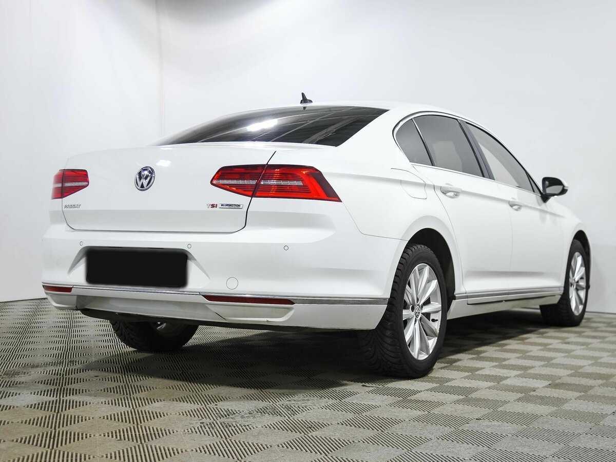 Volkswagen Passat 2016 года с пробегом. Фото: #2