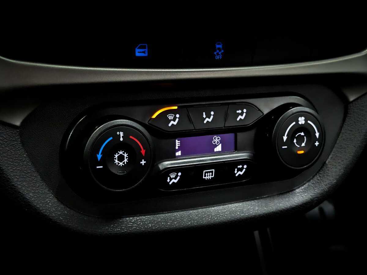 Lada (ВАЗ) Vesta 2019 года с пробегом. Фото: #22