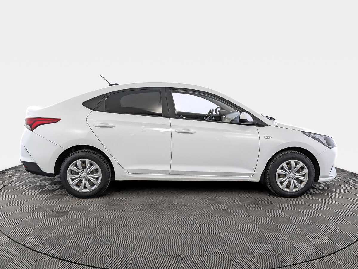 Hyundai Solaris 2020 года с пробегом. Фото: #3