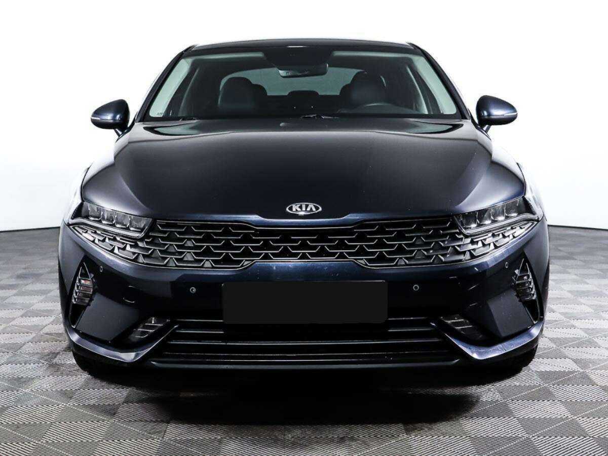 Kia K5 2021 года с пробегом. Фото: #1