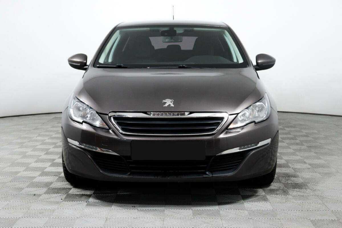 Peugeot 308 2014 года с пробегом. Фото: #1