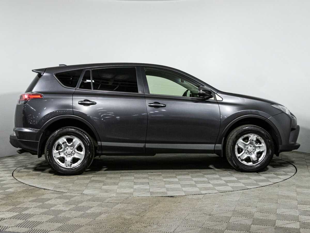 Toyota RAV4 2016 года с пробегом. Фото: #3