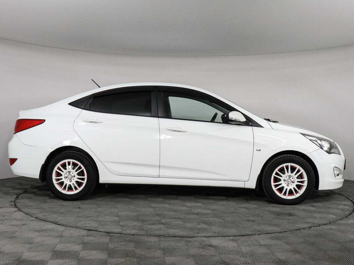 Hyundai Solaris 2014 года с пробегом. Фото: #3