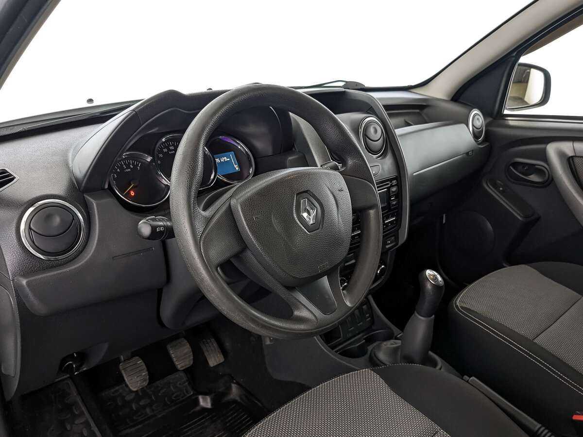Renault Duster 2016 года с пробегом. Фото: #13