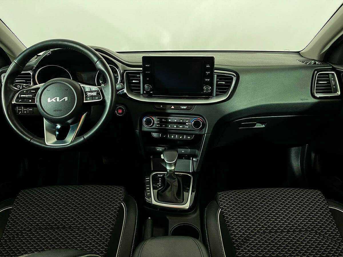 Kia Ceed 2021 года с пробегом. Фото: #9