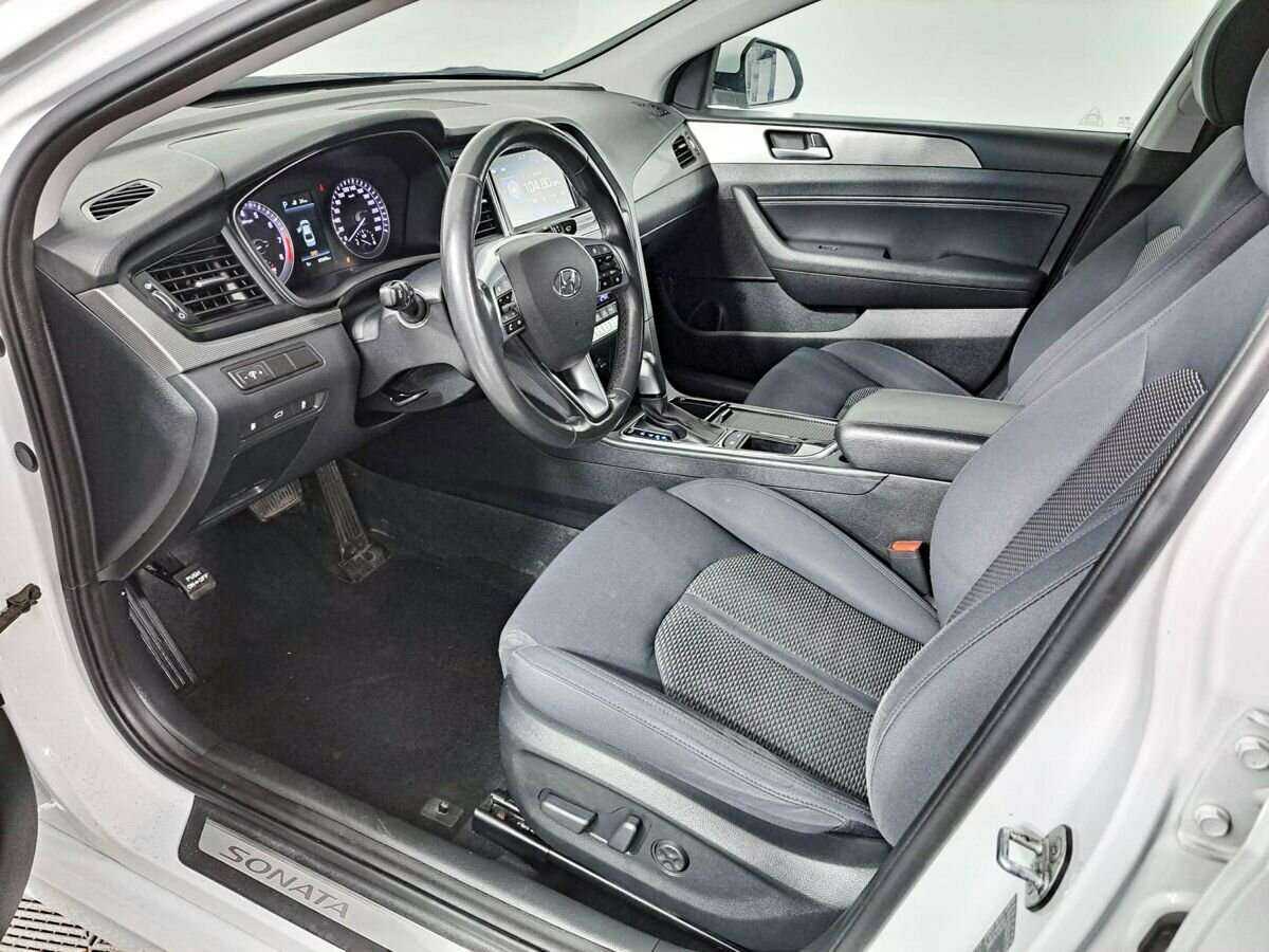 Hyundai Sonata 2018 года с пробегом. Фото: #13