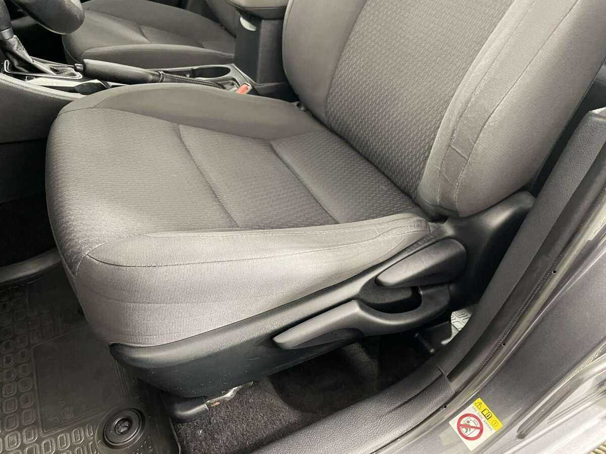 Toyota Corolla 2017 года с пробегом. Фото: #9