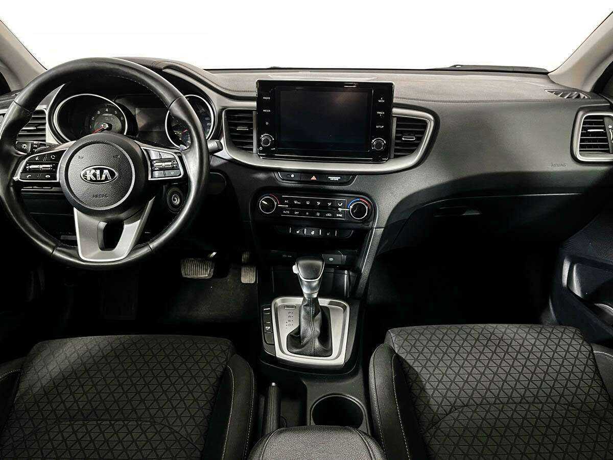 Kia Ceed 2021 года с пробегом. Фото: #11