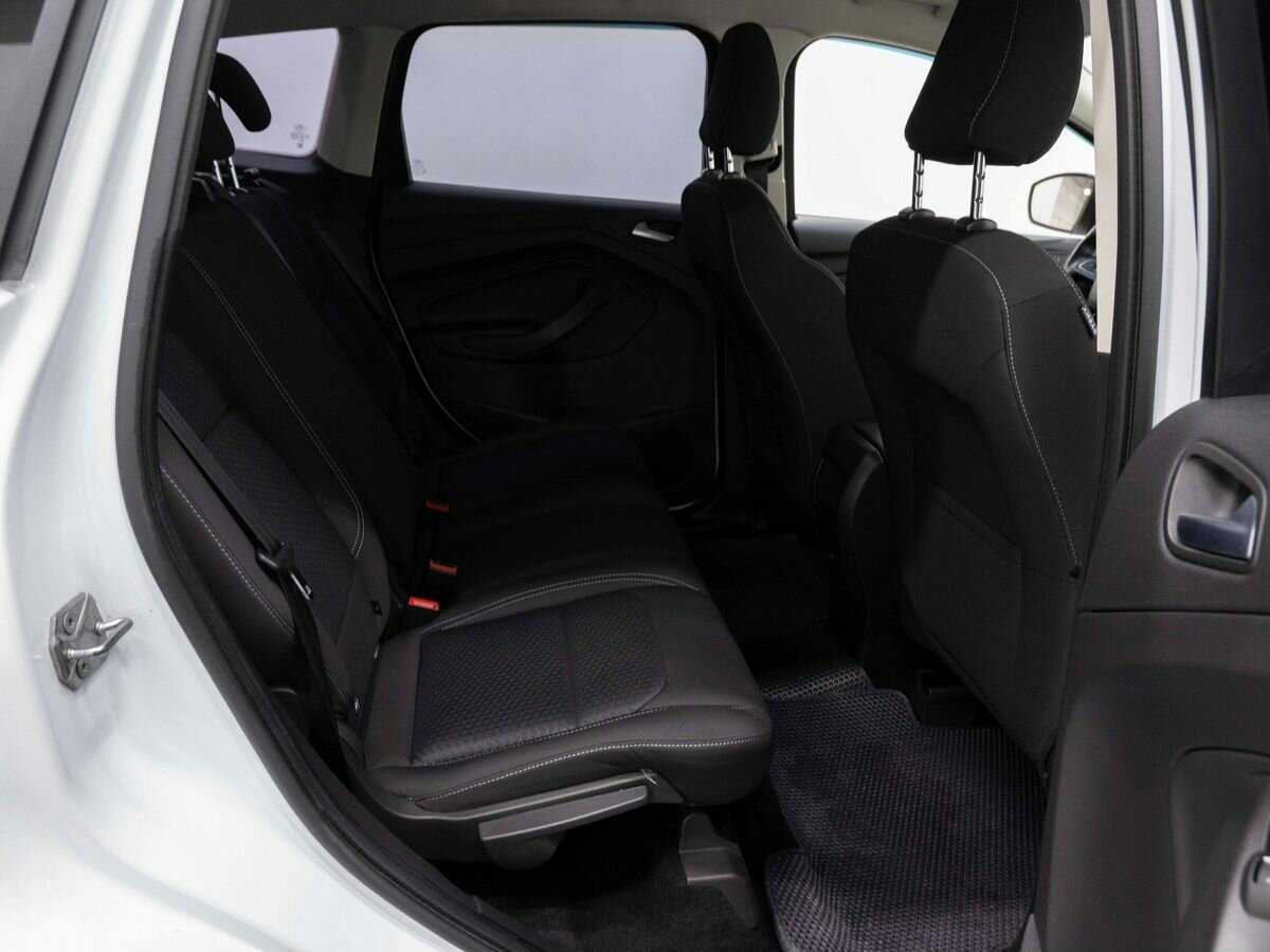 Ford Kuga 2017 года с пробегом. Фото: #11