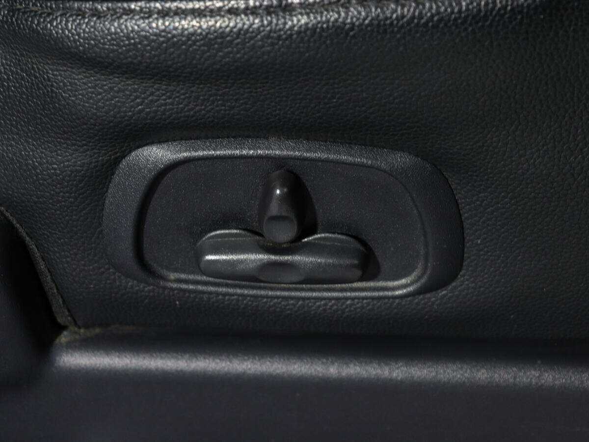 Mitsubishi Pajero 2012 года с пробегом. Фото: #13