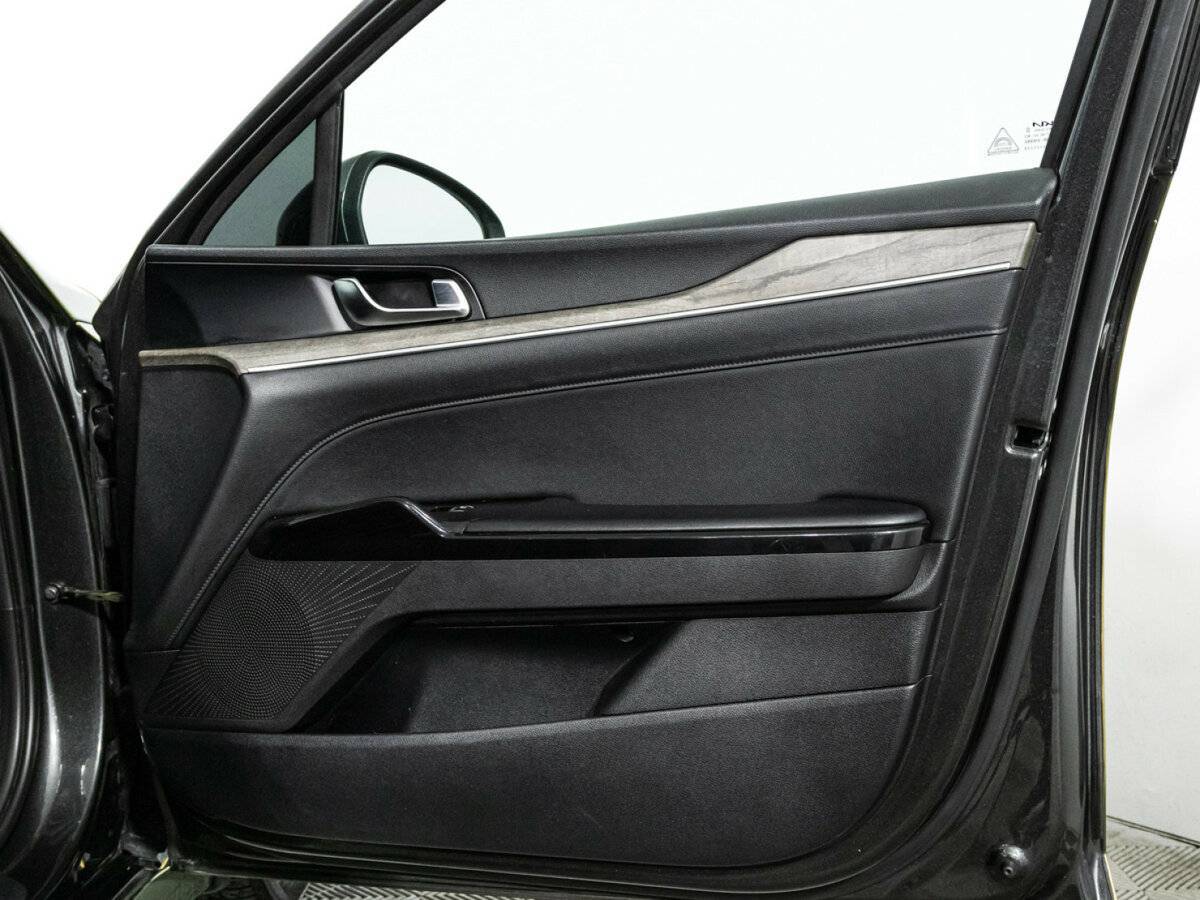 Kia K5 2021 года с пробегом. Фото: #28