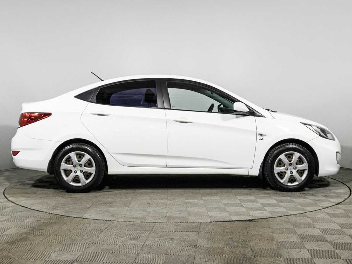 Hyundai Solaris 2013 года с пробегом. Фото: #3