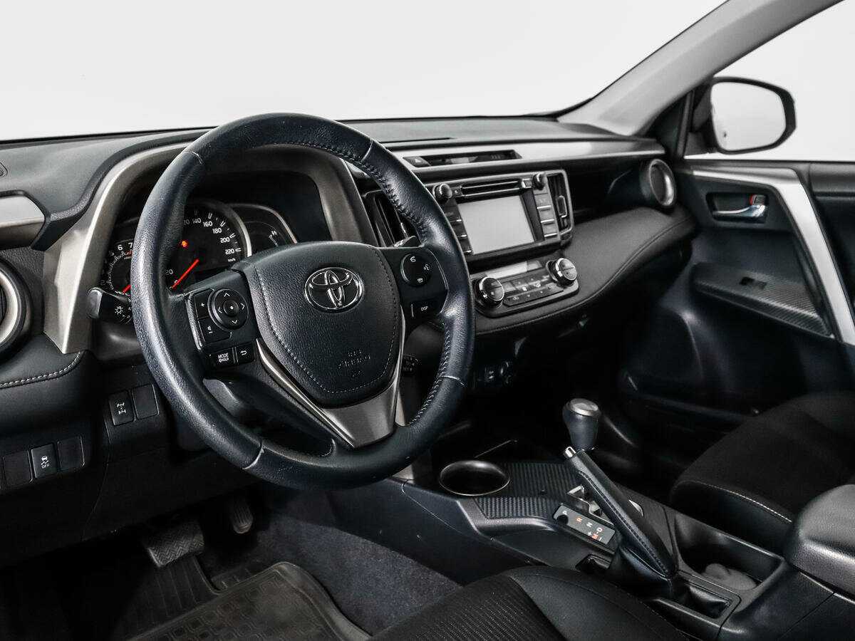 Toyota RAV4 2013 года с пробегом. Фото: #8