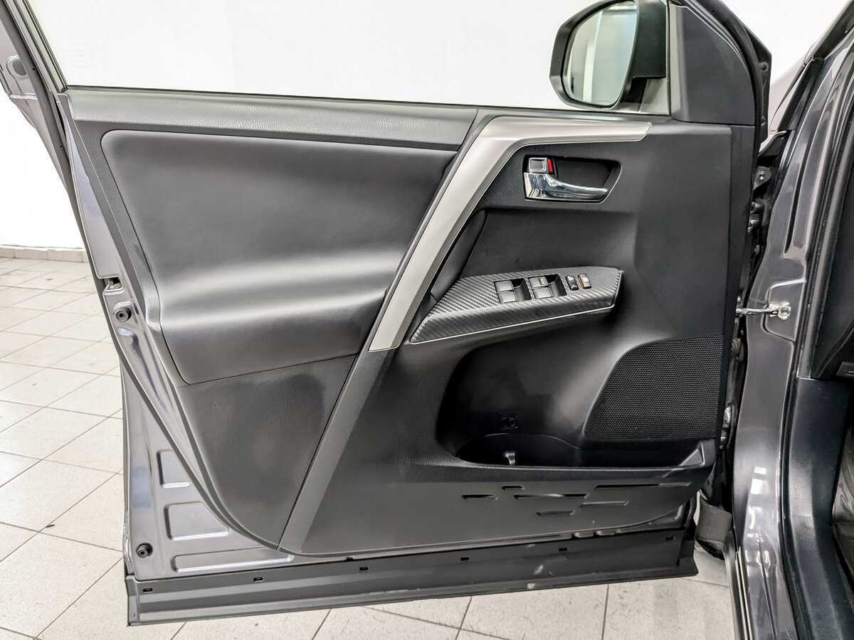 Toyota RAV4 2014 года с пробегом. Фото: #16