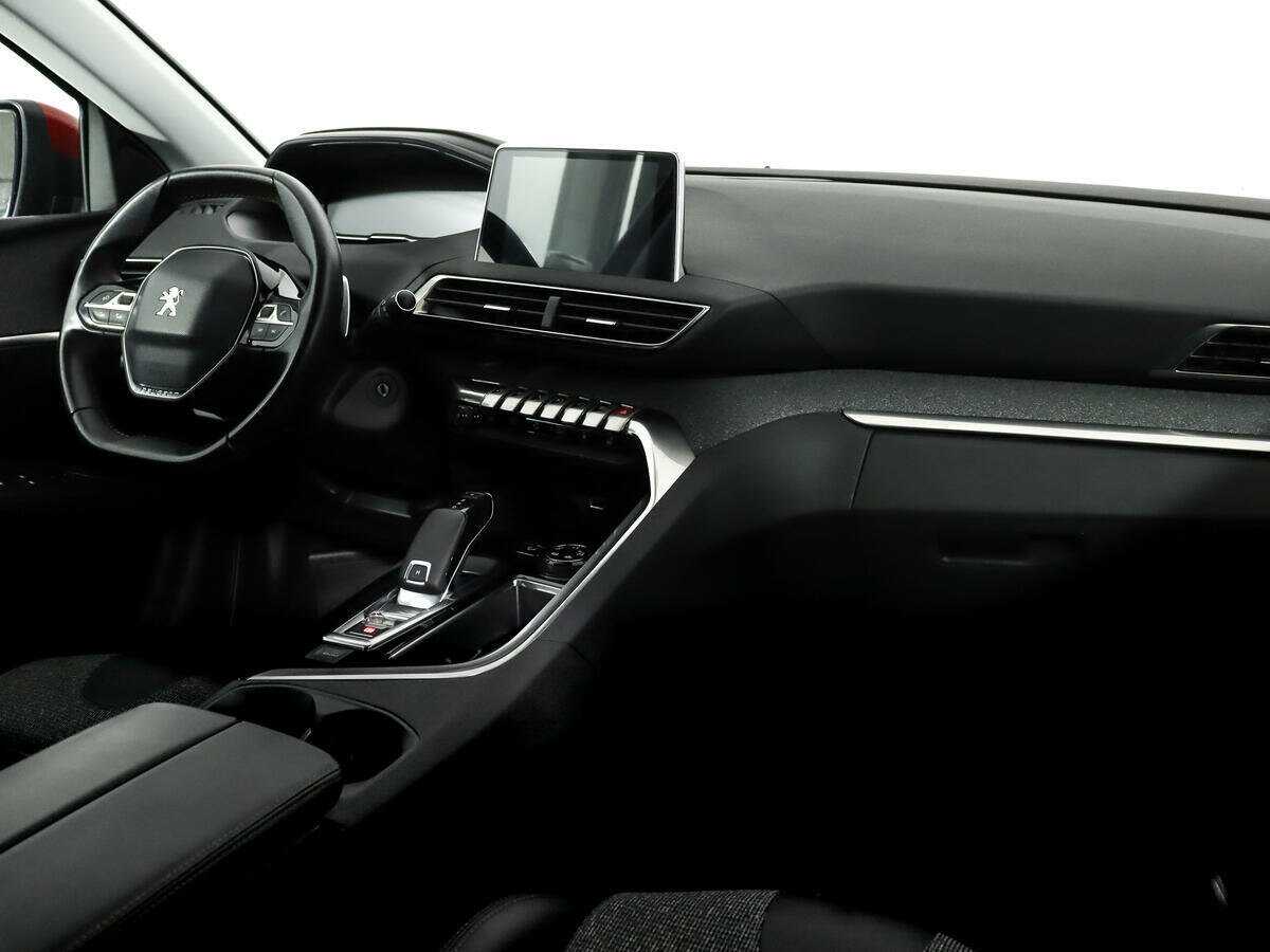 Peugeot 3008 2017 года с пробегом. Фото: #8