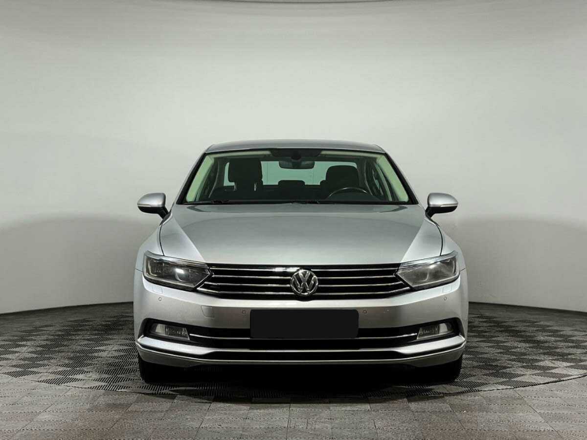 Volkswagen Passat 2016 года с пробегом. Фото: #1