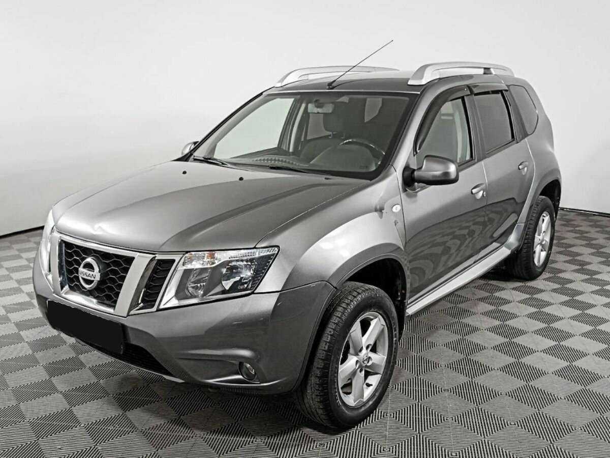 Nissan Terrano 2017 года с пробегом. Посмотреть фото