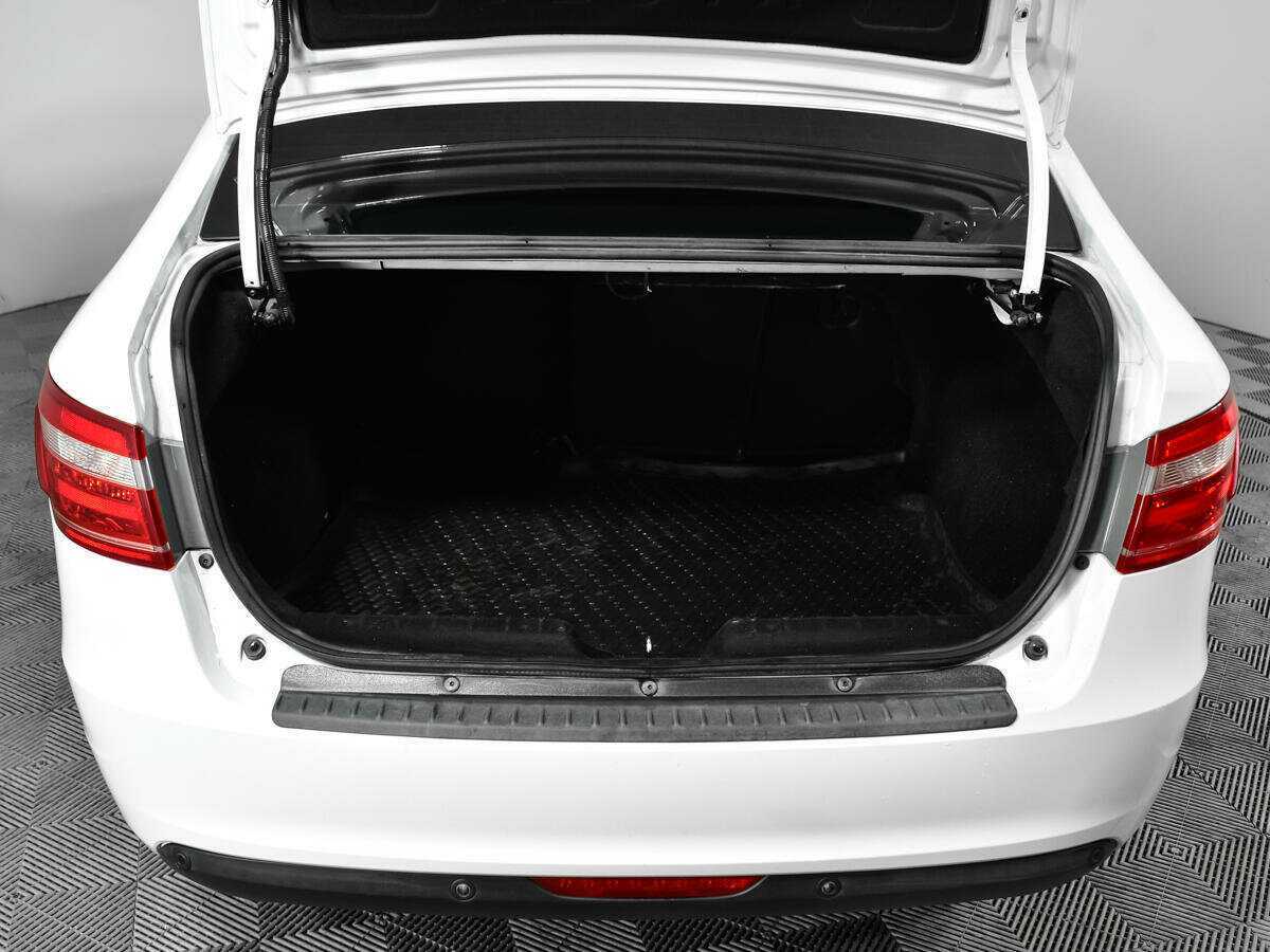 Lada (ВАЗ) Vesta 2016 года с пробегом. Фото: #12