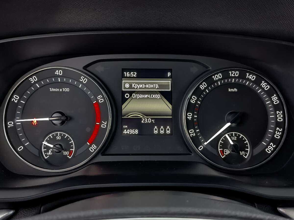 Skoda Octavia 2021 года с пробегом. Фото: #10