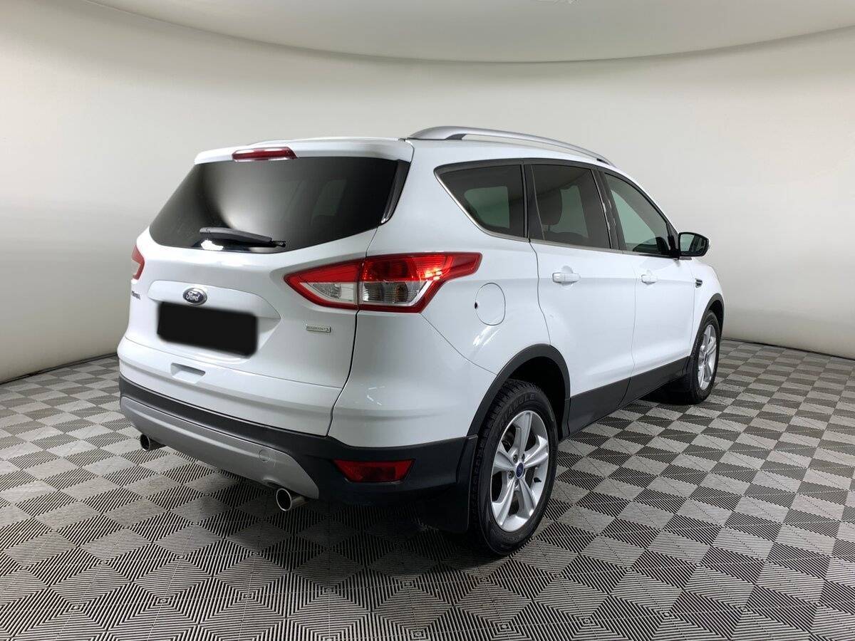 Ford Kuga 2013 года с пробегом. Фото: #4
