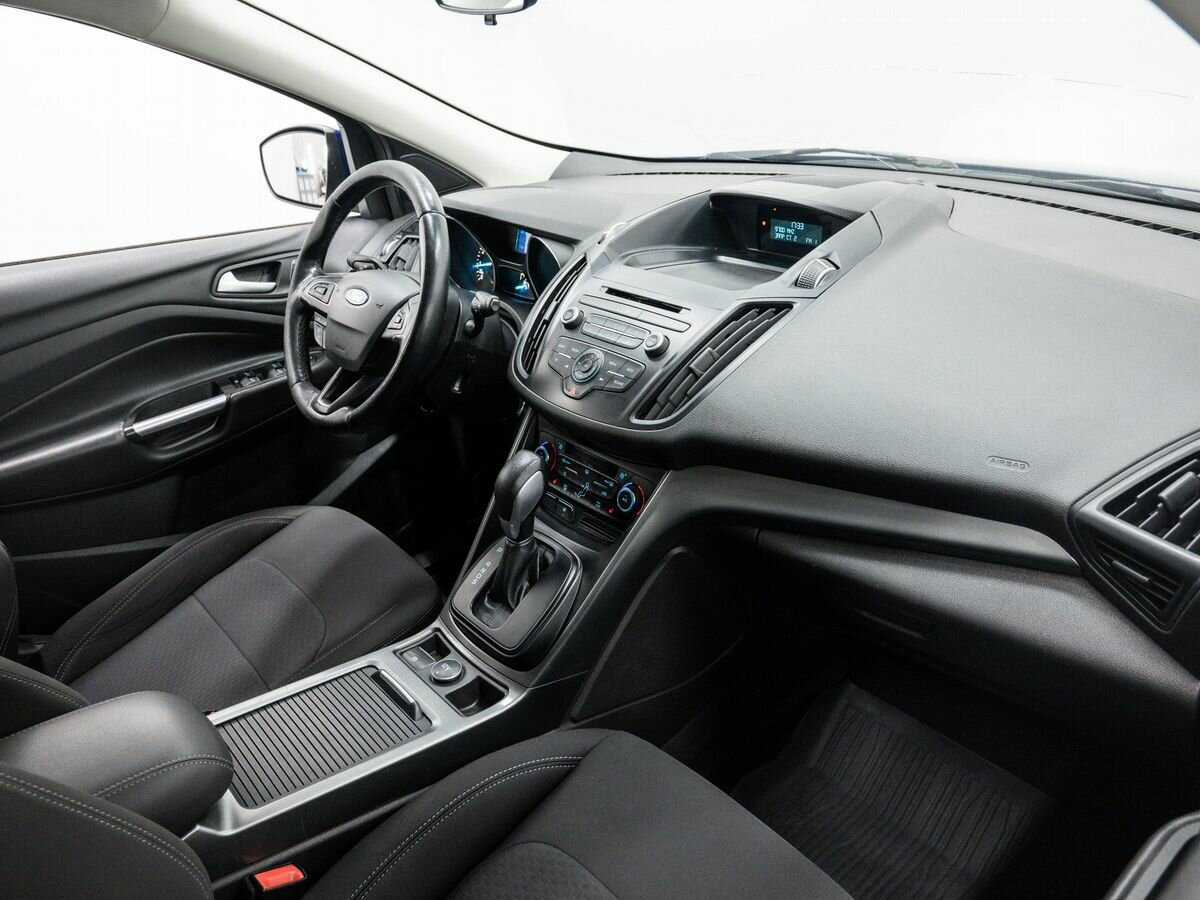 Ford Kuga 2017 года с пробегом. Фото: #7