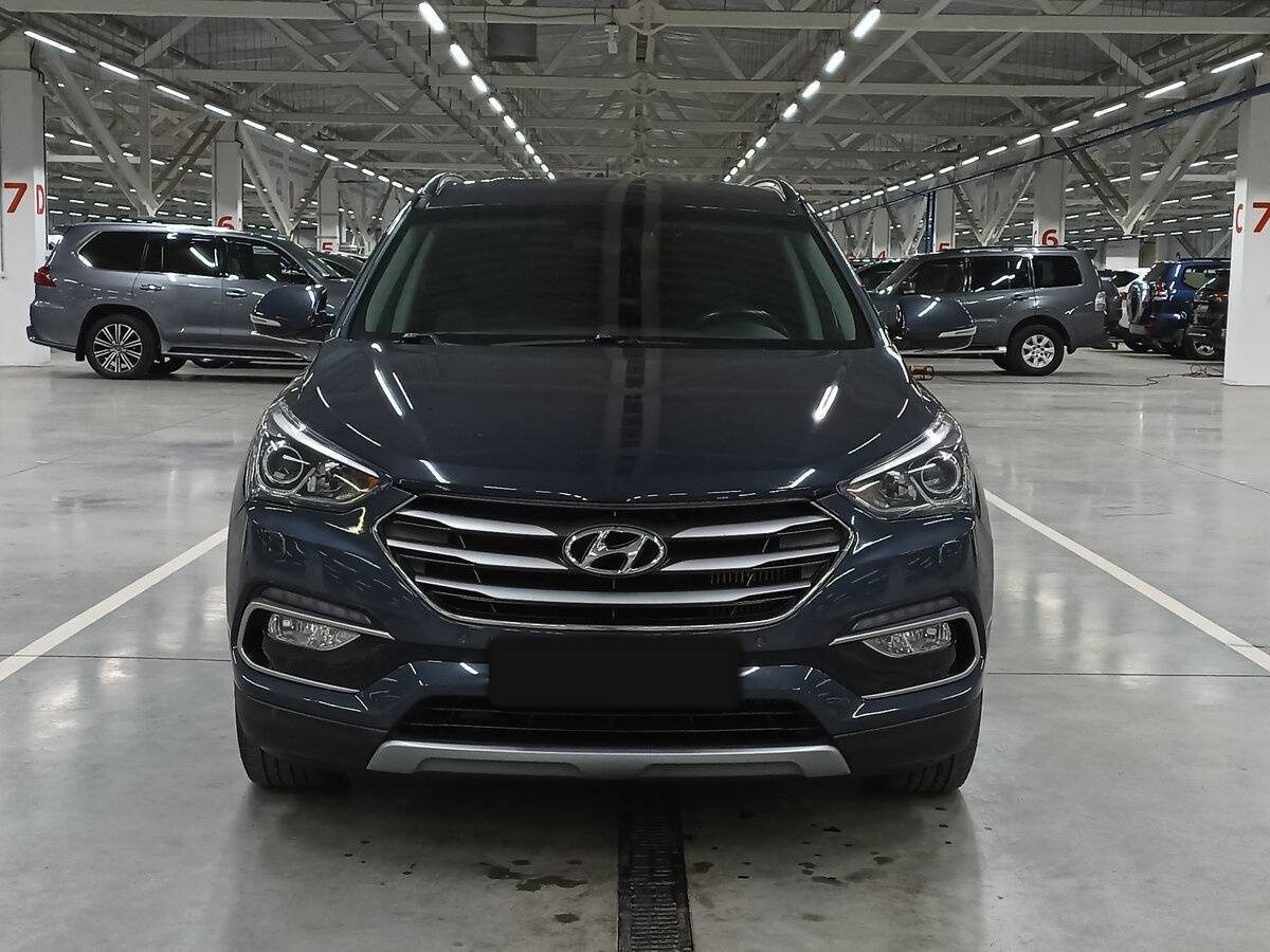 Hyundai Santa Fe 2015 года с пробегом. Фото: #1