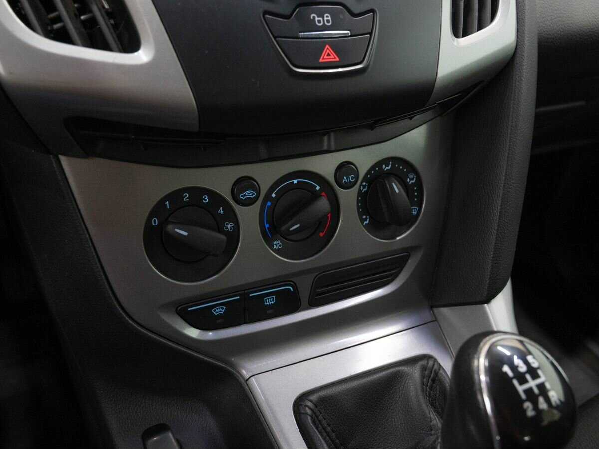 Ford Focus 2012 года с пробегом. Фото: #18