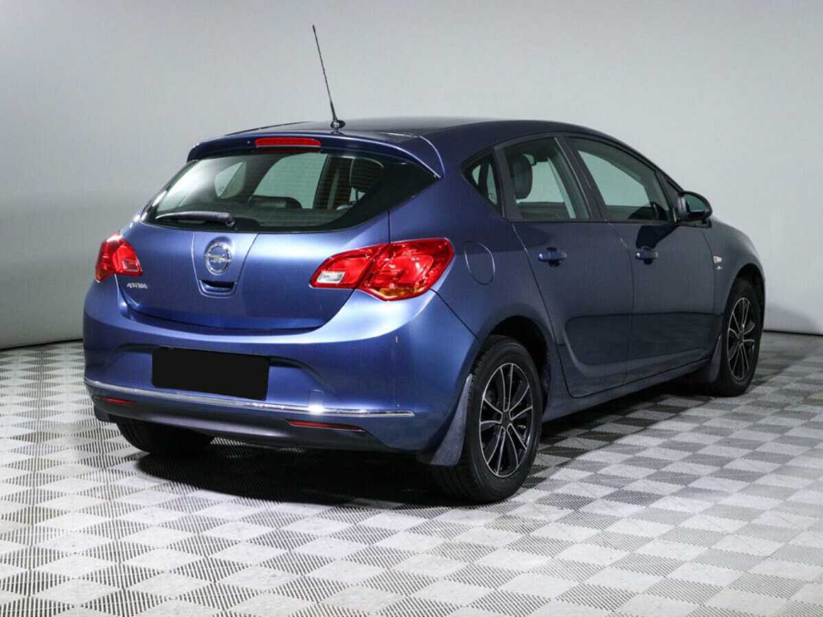 Opel Astra 2014 года с пробегом. Фото: #4