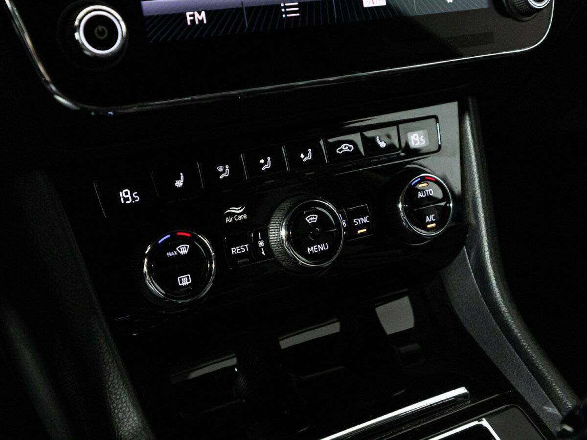 Skoda Superb 2018 года с пробегом. Фото: #16