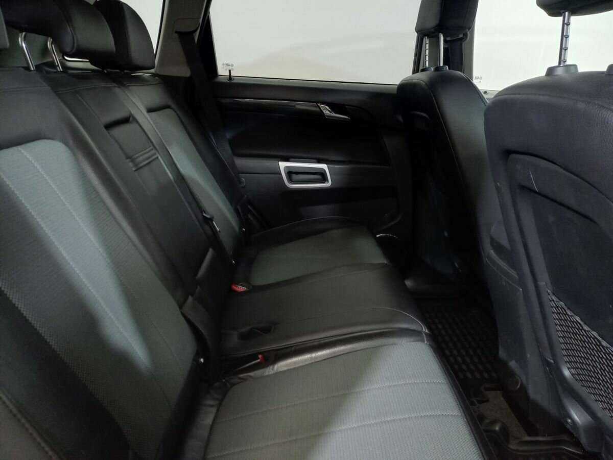 Opel Antara 2012 года с пробегом. Фото: #10