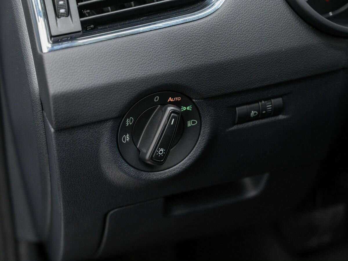 Skoda Octavia 2013 года с пробегом. Фото: #16