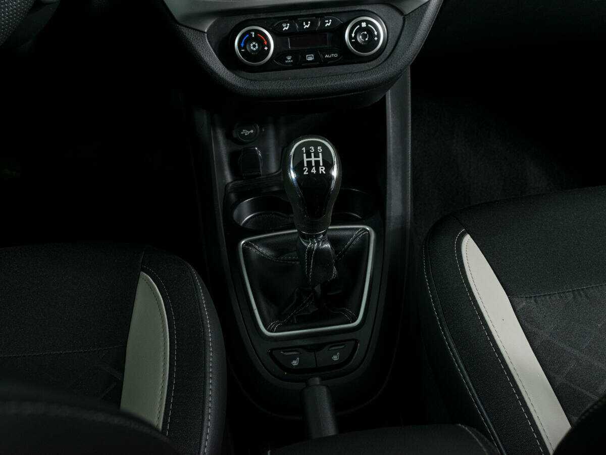 Lada (ВАЗ) Vesta 2018 года с пробегом. Фото: #13