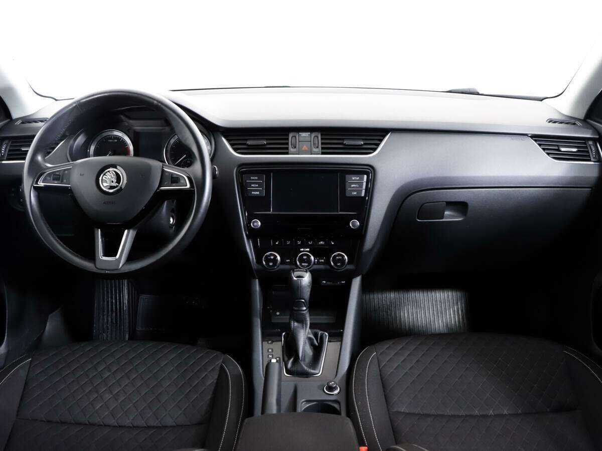 Skoda Octavia 2017 года с пробегом. Фото: #7