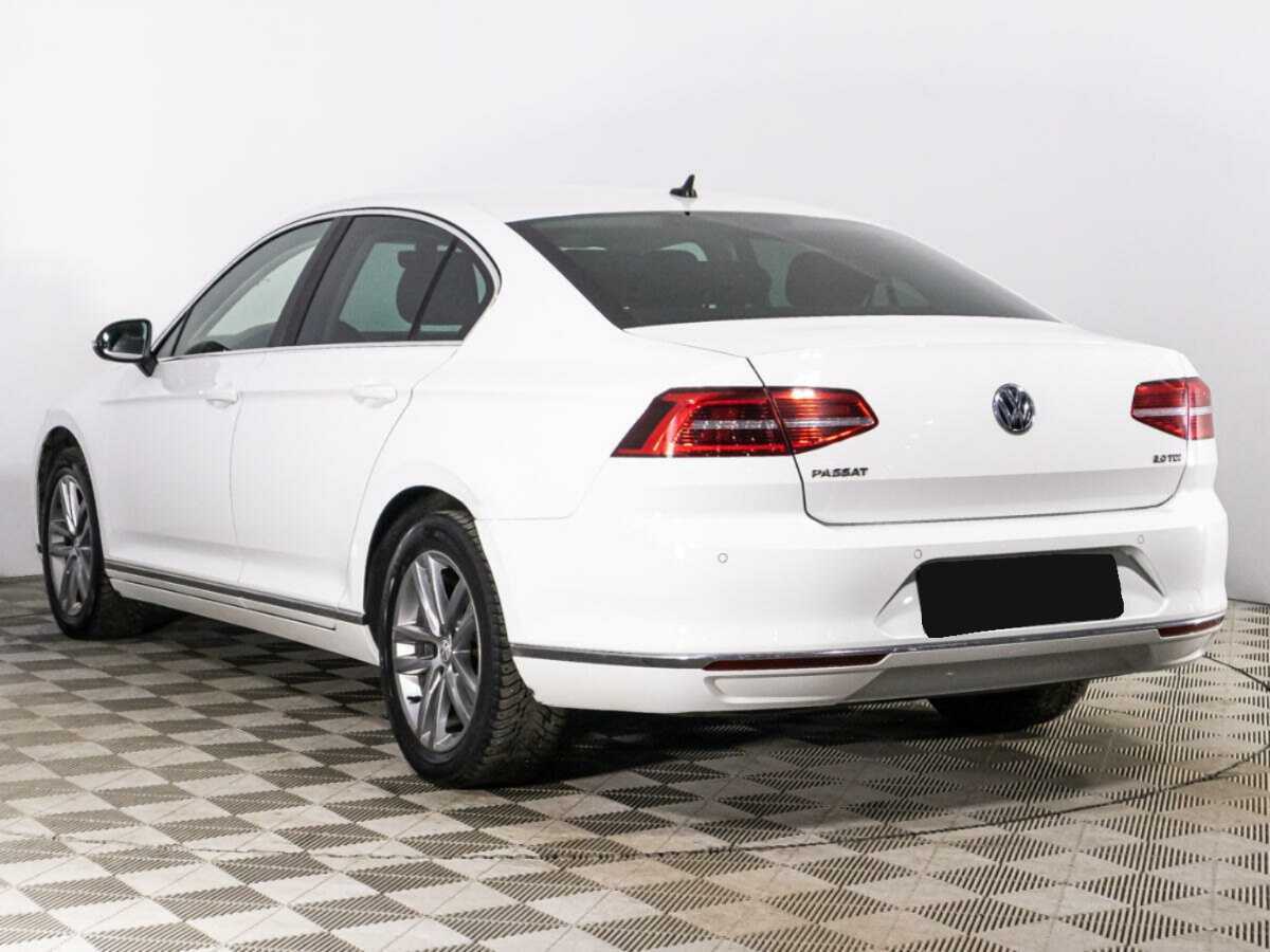Volkswagen Passat 2017 года с пробегом. Фото: #6