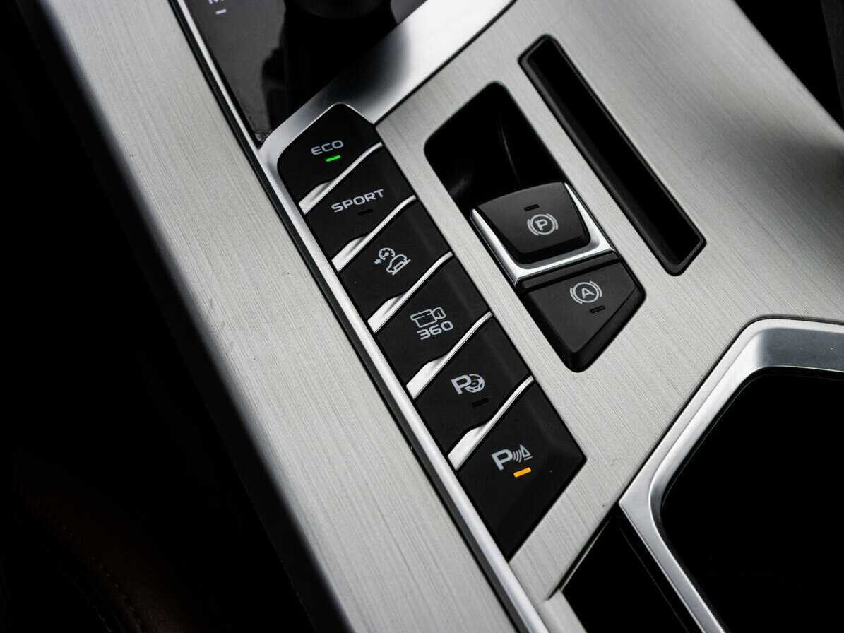 Geely Coolray 2022 года с пробегом. Фото: #12