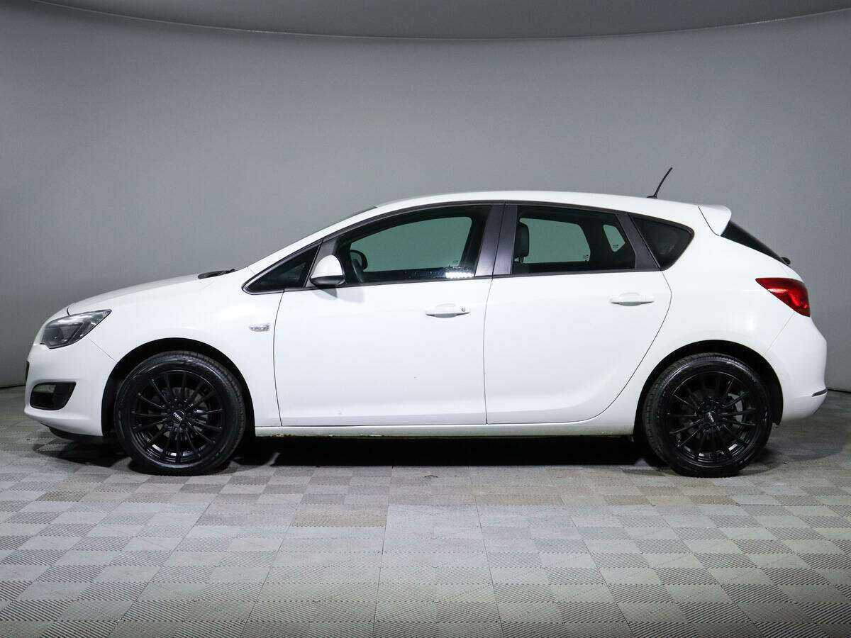 Opel Astra 2012 года с пробегом. Фото: #6