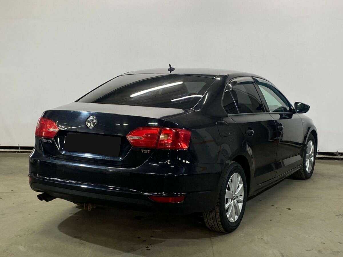 Volkswagen Jetta 2013 года с пробегом. Фото: #4