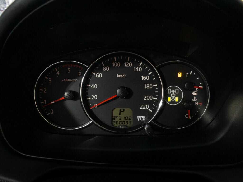 Mitsubishi Pajero Sport 2014 года с пробегом. Фото: #11