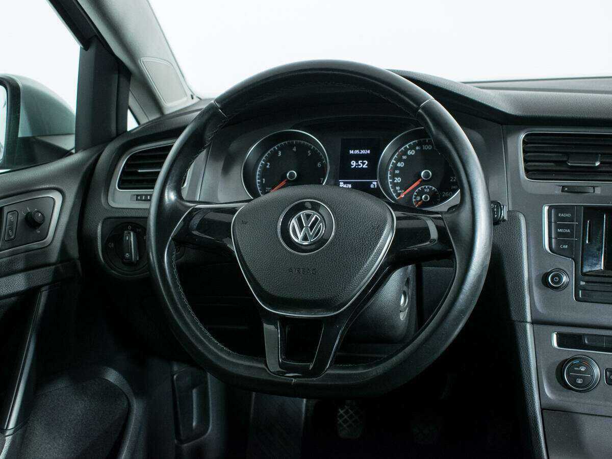 Volkswagen Golf 2013 года с пробегом. Фото: #13