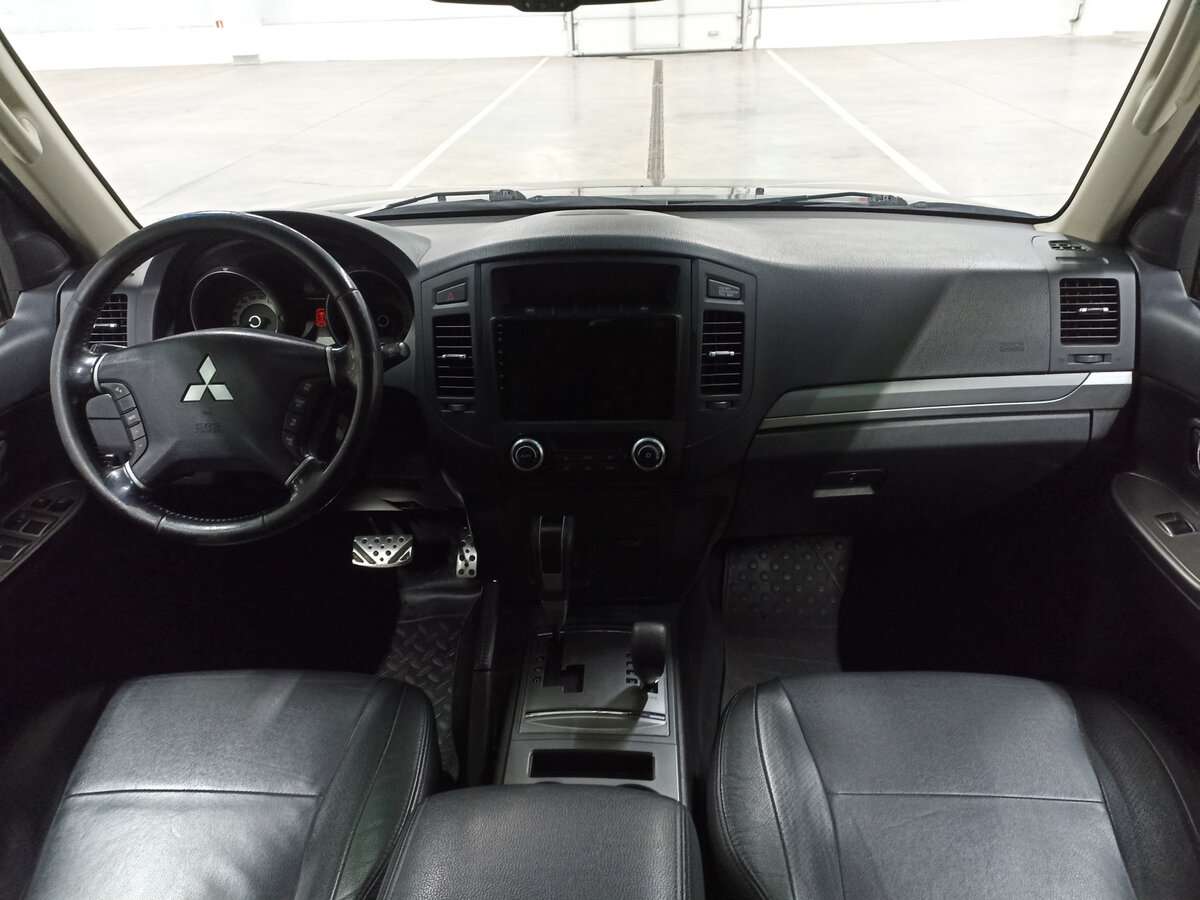 Mitsubishi Pajero 2012 года с пробегом. Фото: #13